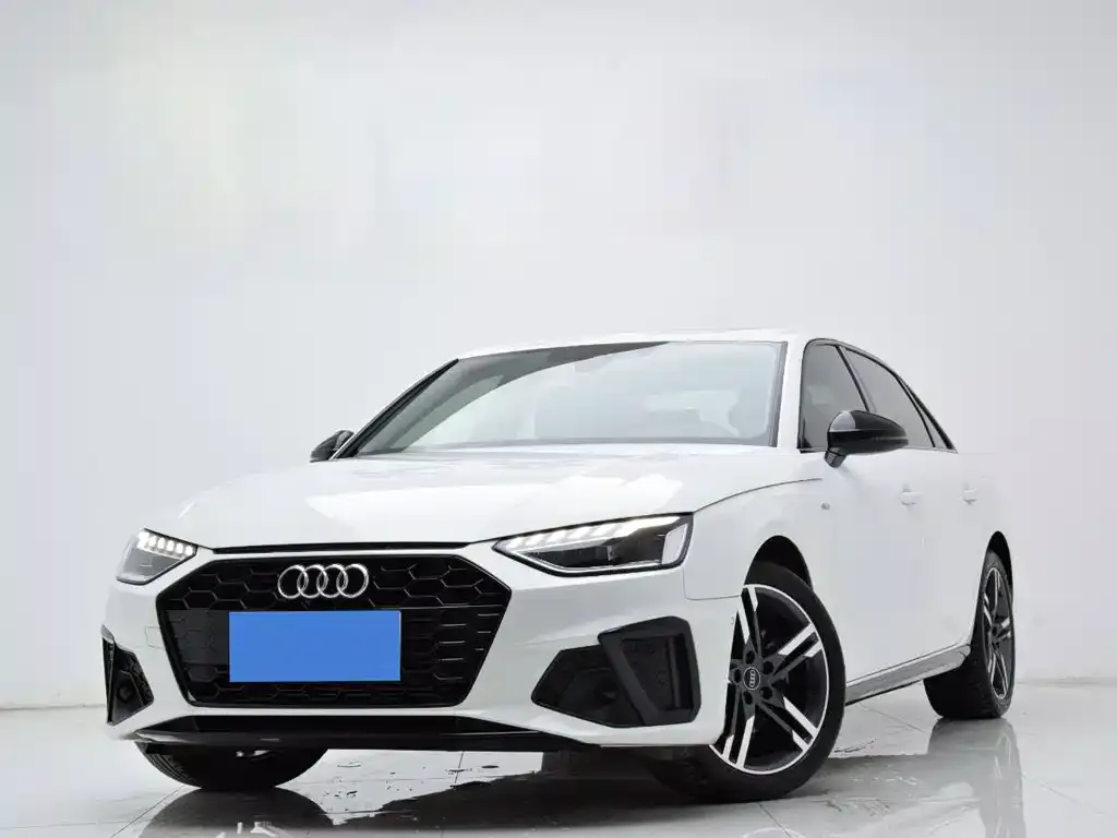 Audi A4L — фото 1