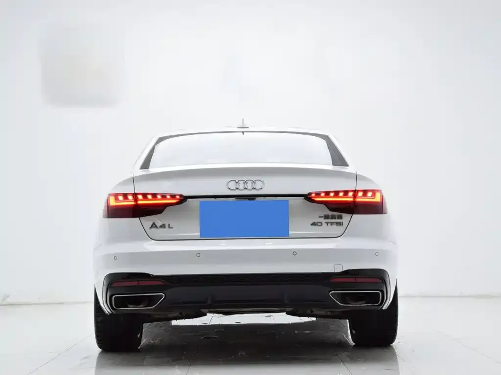 Audi A4L — фото 5