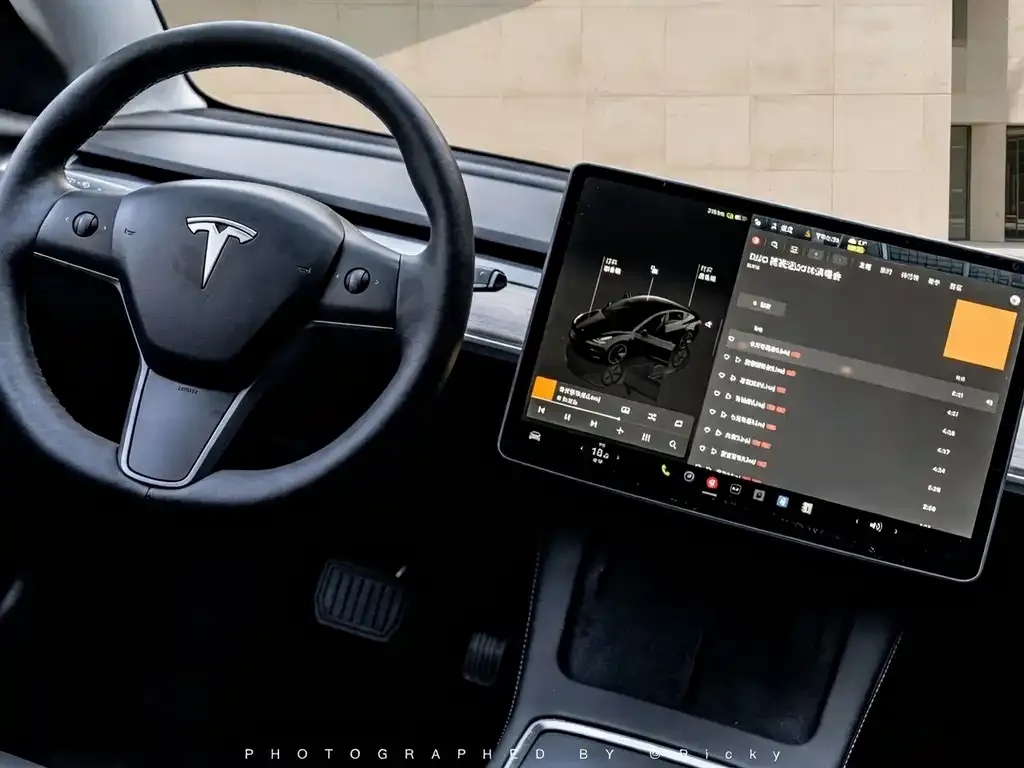 Tesla Model 3 — фото 3