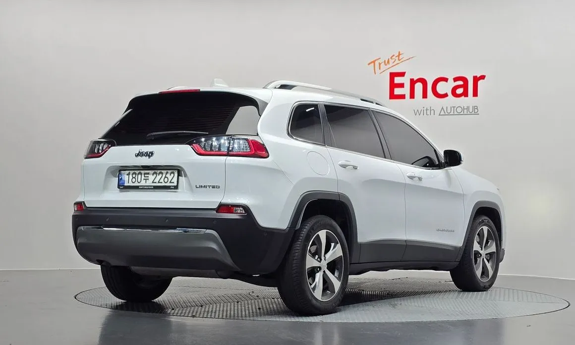 Jeep Cherokee 2021 из KR, фото 3