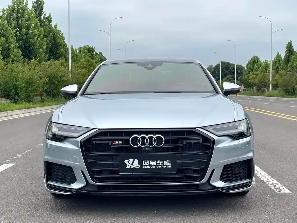 Audi S6 — фото 2