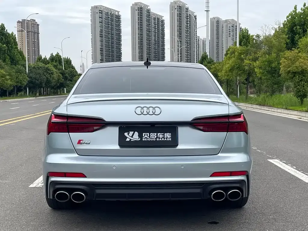 Audi S6 — фото 6