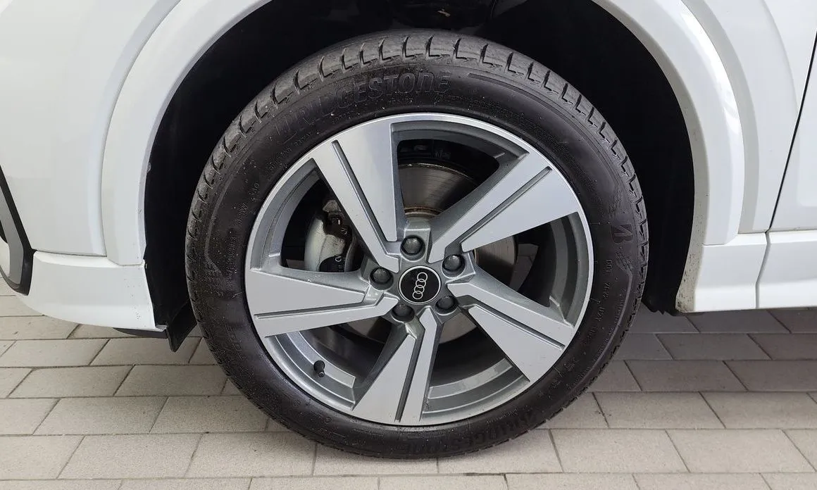 Audi Q2 2023 из KR, фото 7
