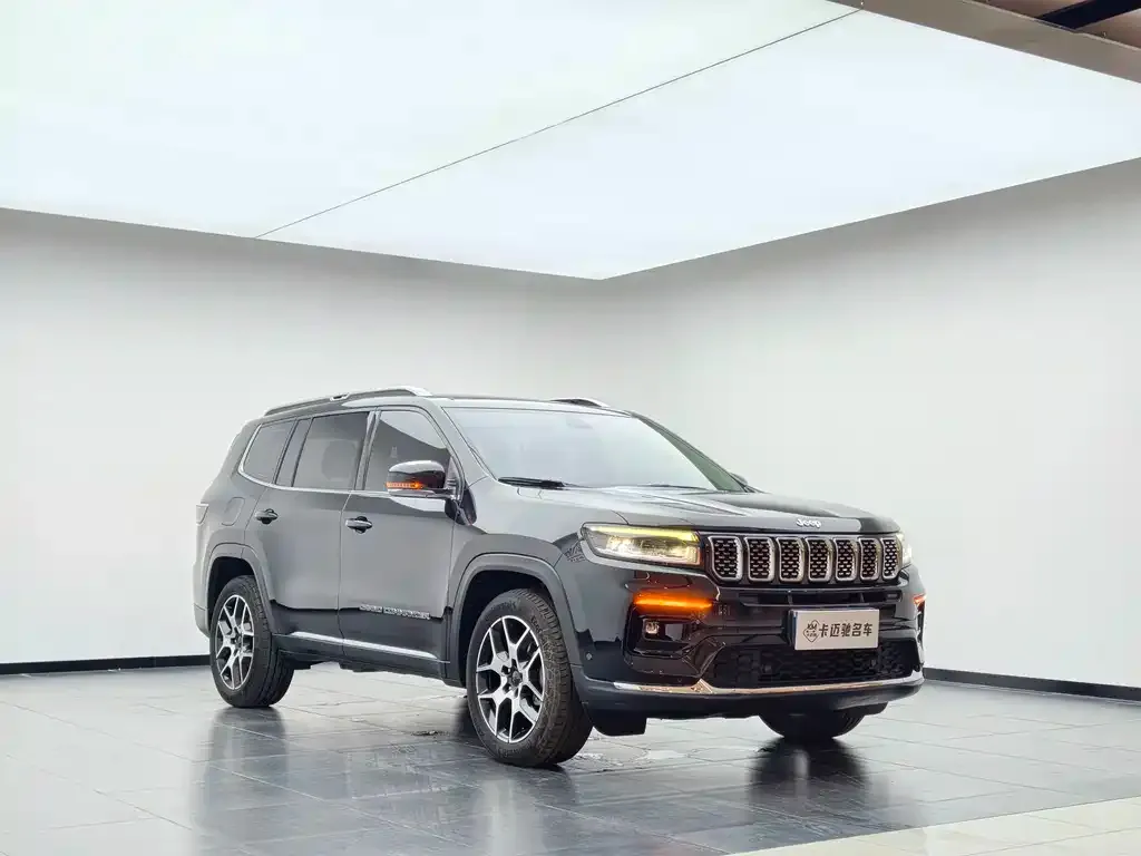 Jeep Grand Commander — фото 8