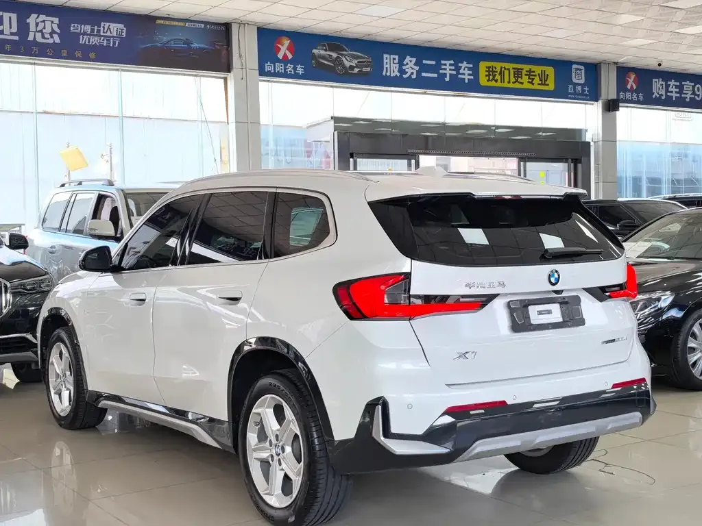 BMW X1 — фото 10