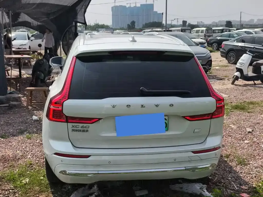 Volvo XC60 PHEV 2022 из CN, фото 6