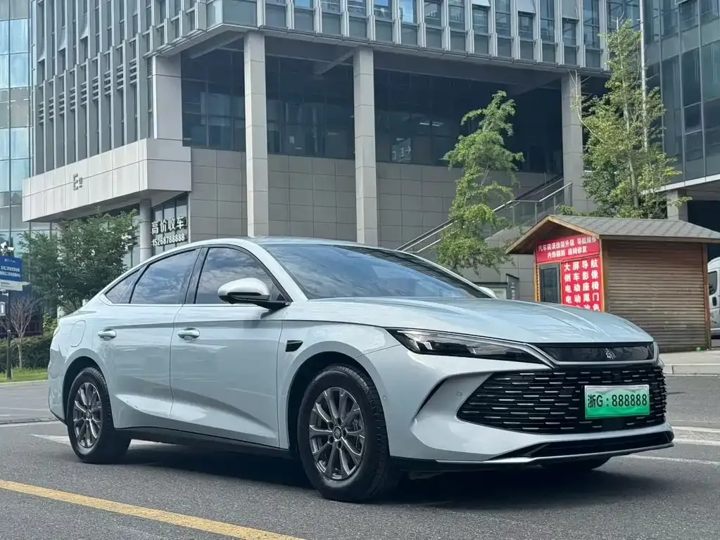 BYD Qin L — фото 1