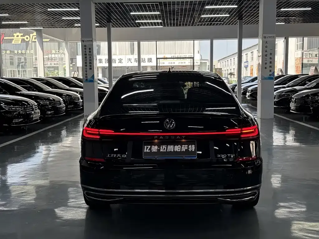 Volkswagen Passat — фото 2