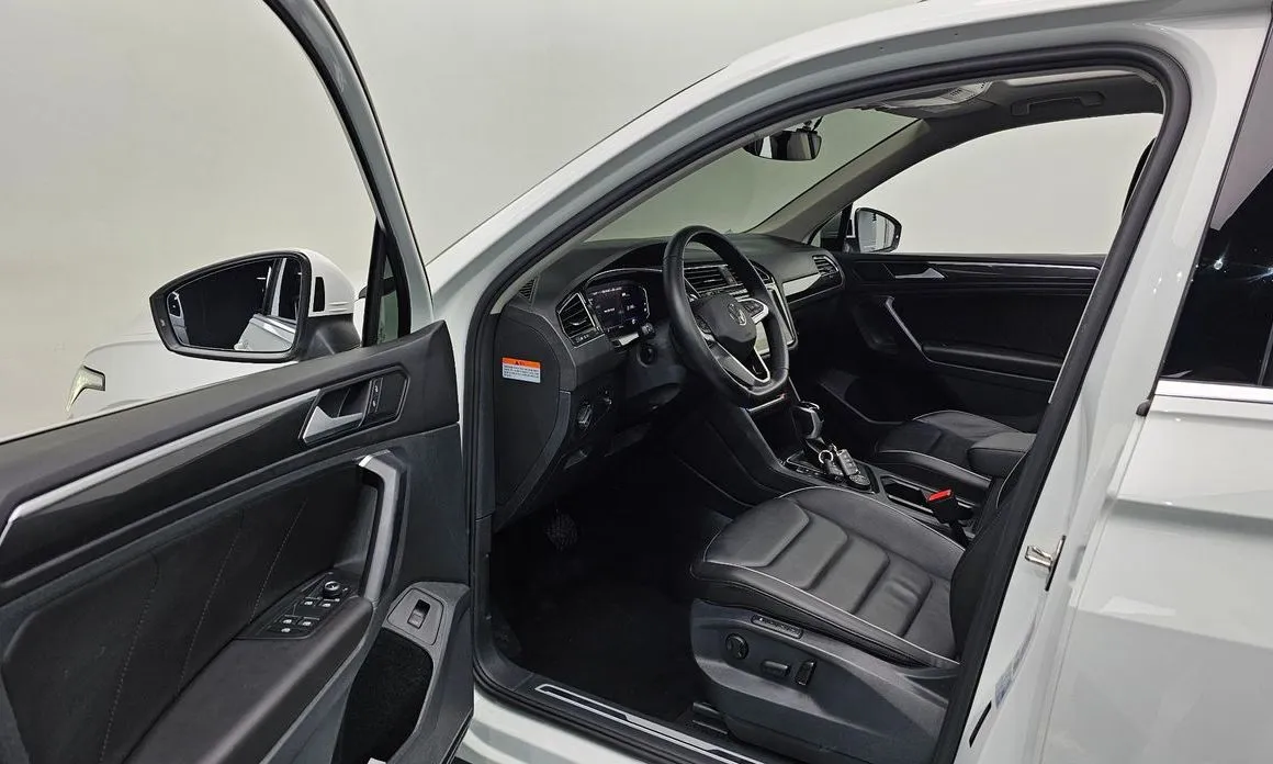 Volkswagen Tiguan — фото 6