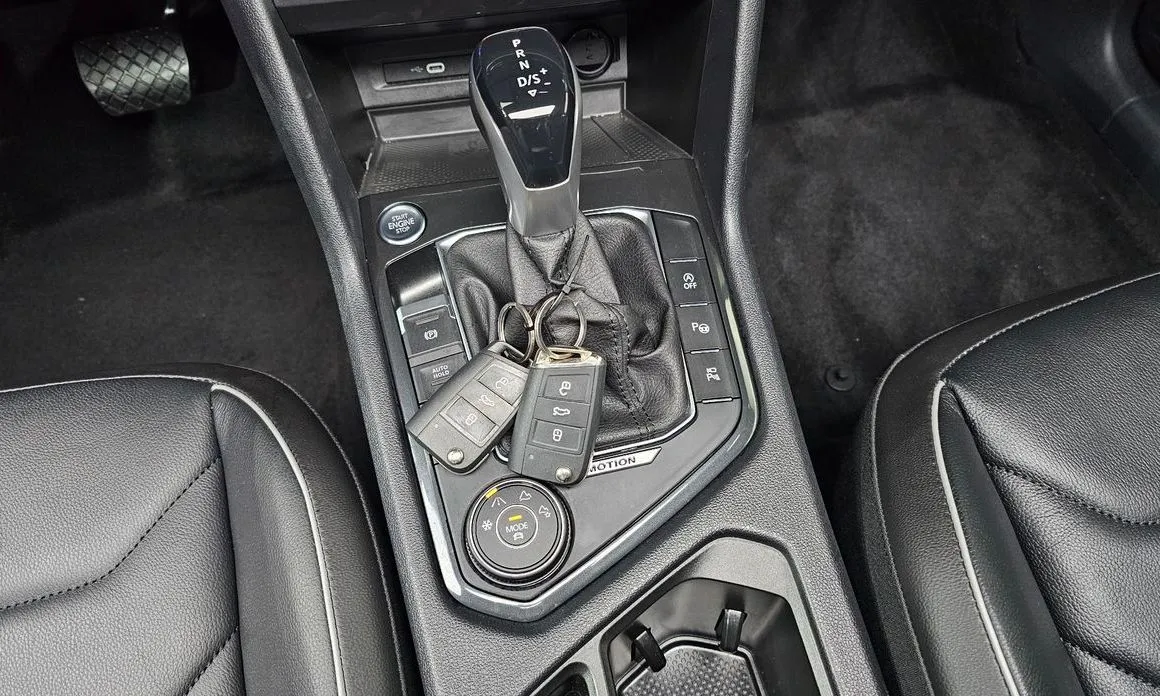 Volkswagen Tiguan — фото 9