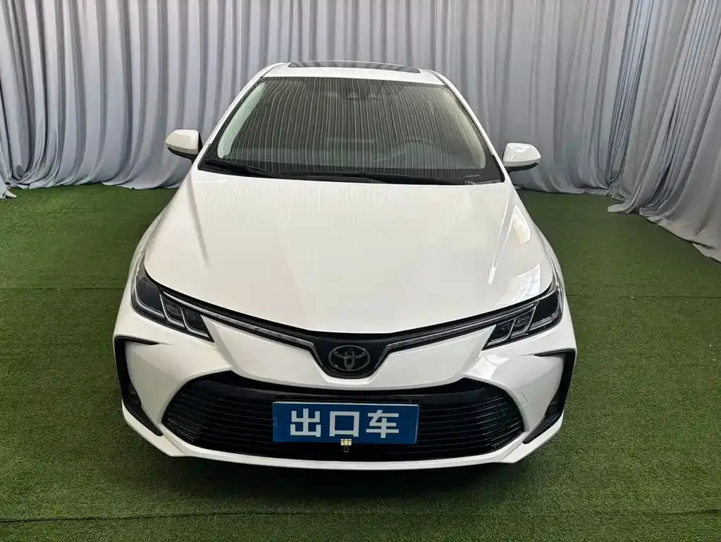 Toyota Corolla — фото 4