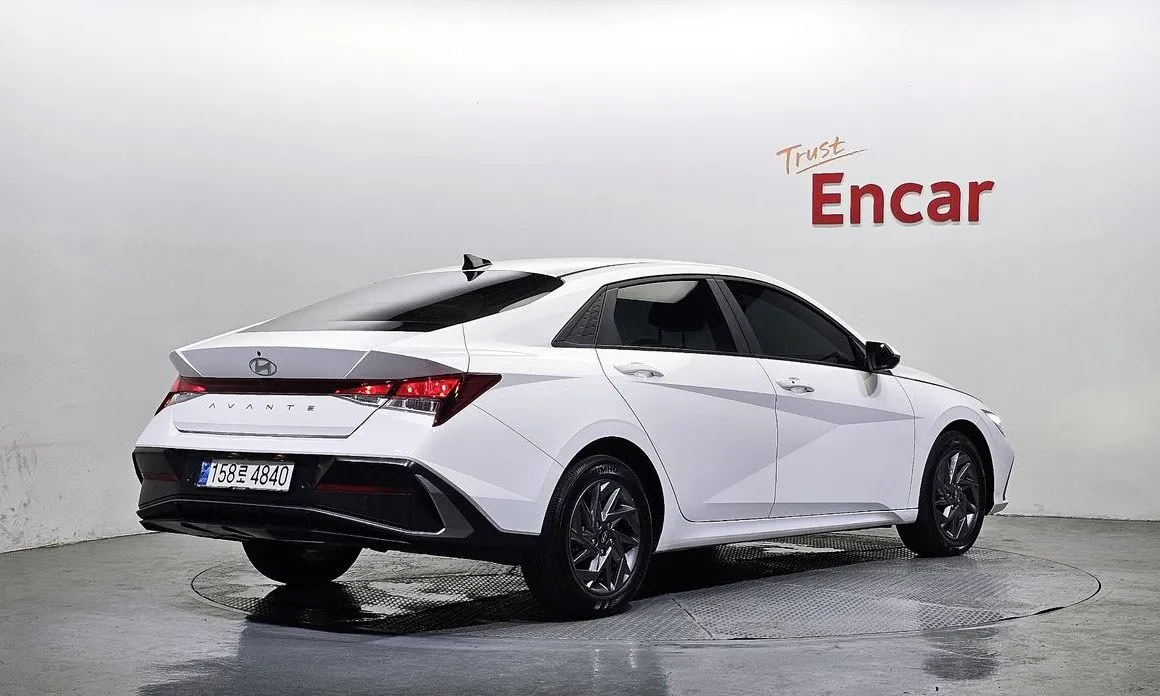 Hyundai AVANTE — фото 5