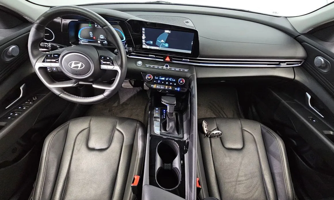 Hyundai AVANTE — фото 3