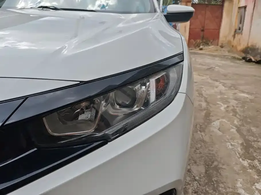 Honda Civic — фото 7
