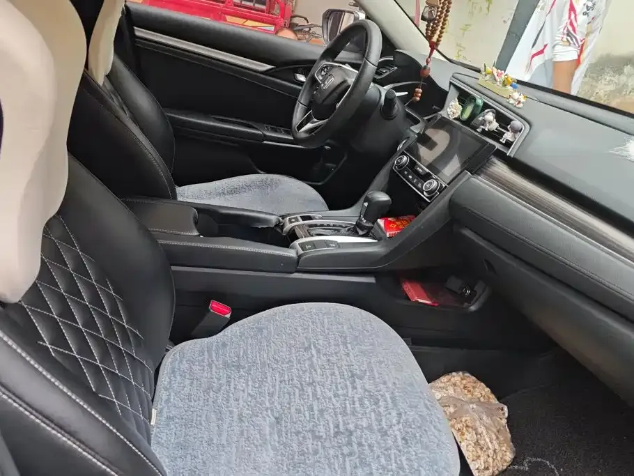 Honda Civic — фото 10