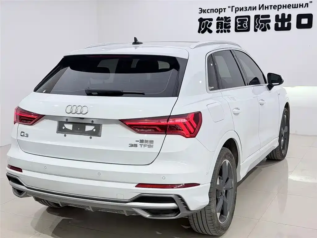 Audi Q3 — фото 10