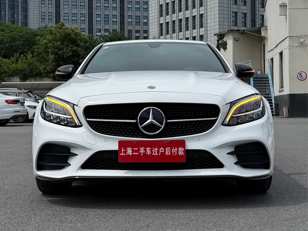 Mercedes-Benz C-Class — фото 1