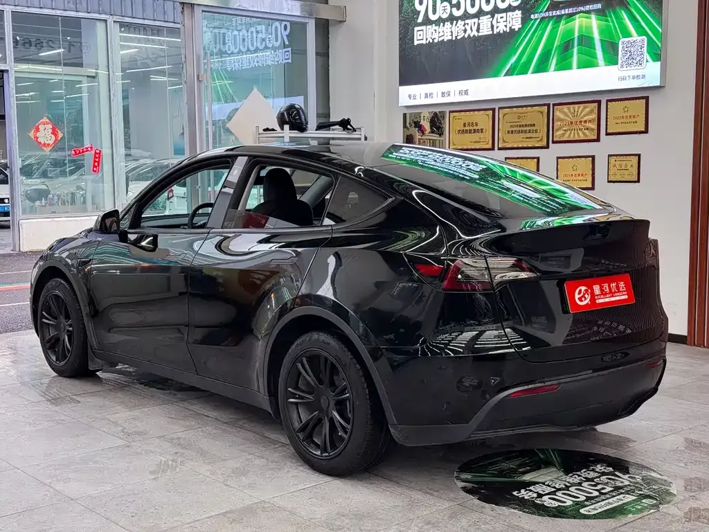 Tesla Model Y — фото 4