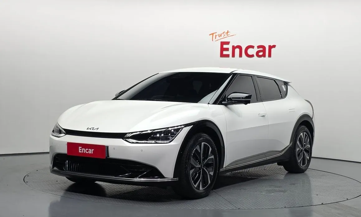Kia EV6 — фото 1