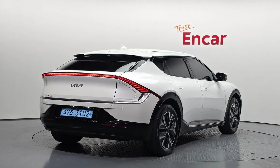 Kia EV6 — фото 8