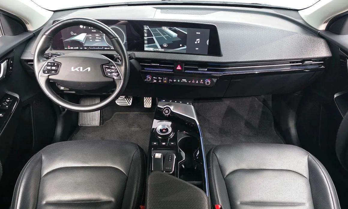 Kia EV6 — фото 10