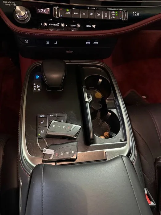 Lexus LS 2023 из KR, фото 7