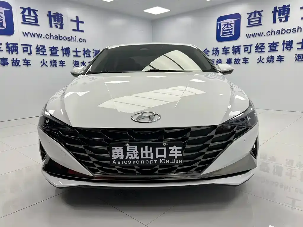 Hyundai Elantra — фото 9