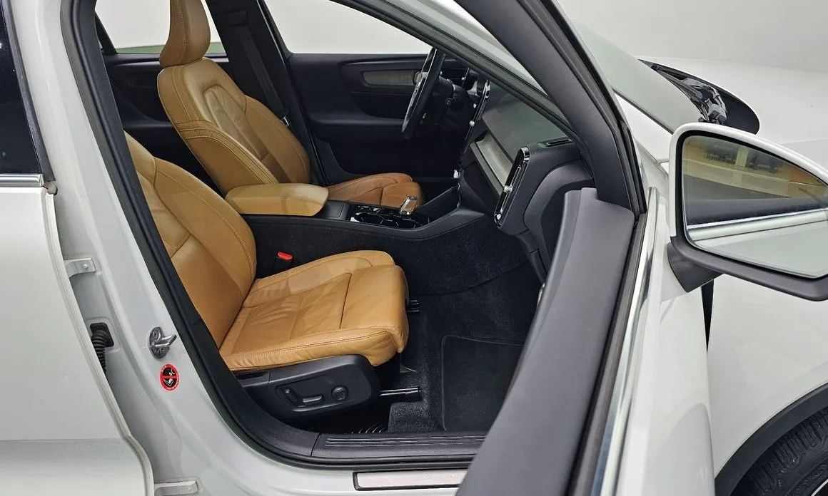 Volvo XC40 2022 из KR, фото 3