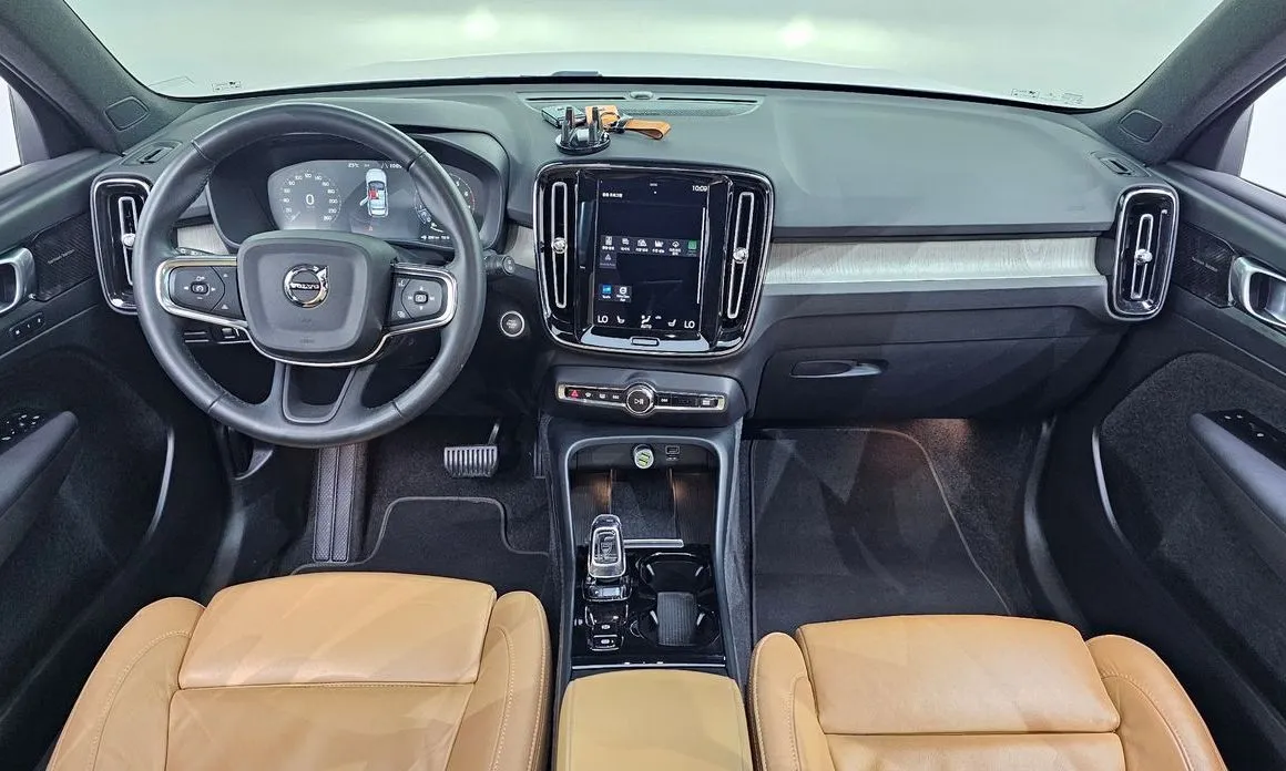 Volvo XC40 2022 из KR, фото 4