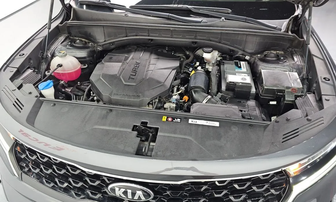 Kia Sorento — фото 10