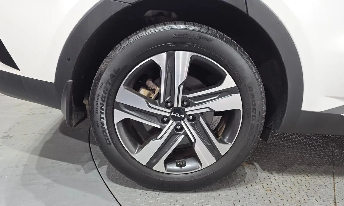 Kia Sorento — фото 10