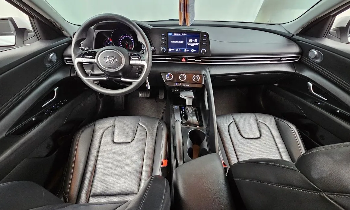 Hyundai AVANTE — фото 4