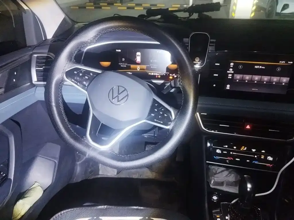 Volkswagen Tharu — фото 10