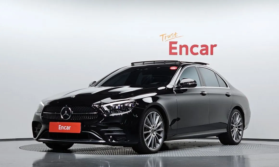 Mercedes-Benz E-Class — фото 1