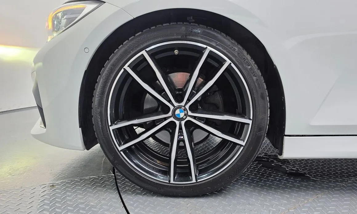 BMW 3-Series 2022 из KR, фото 3