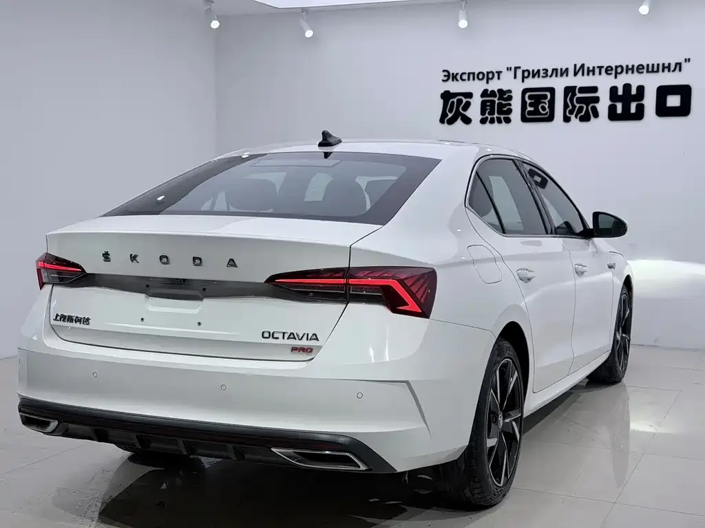 Skoda Octavia — фото 9