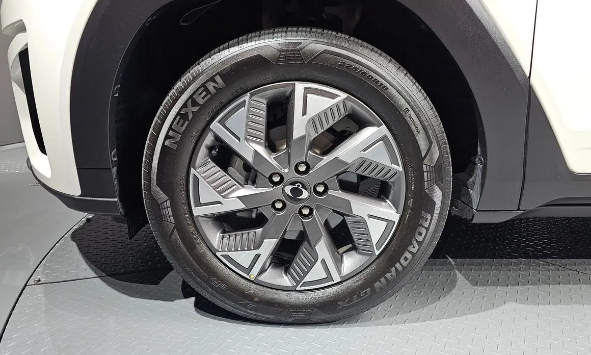 KG Mobility (Ssangyong) Torres — фото 8