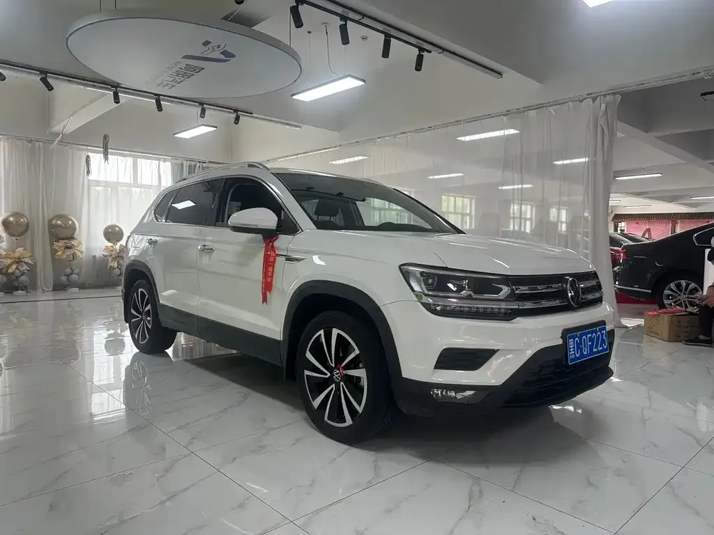 Volkswagen Tharu — фото 3