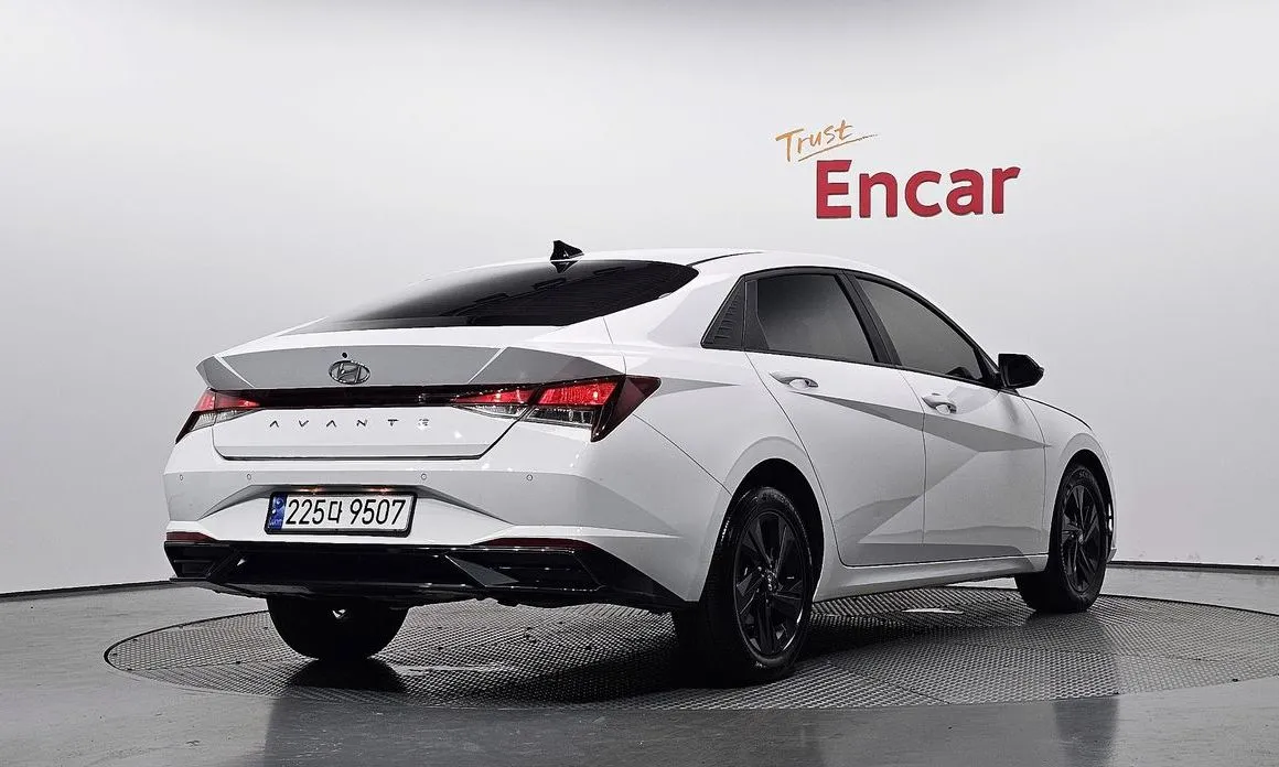 Hyundai AVANTE — фото 4