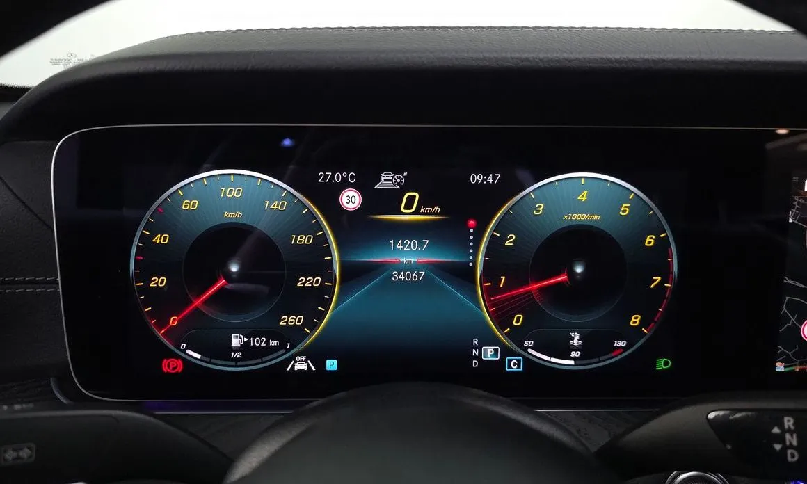 Mercedes-Benz E-Class 2023 из KR, фото 10
