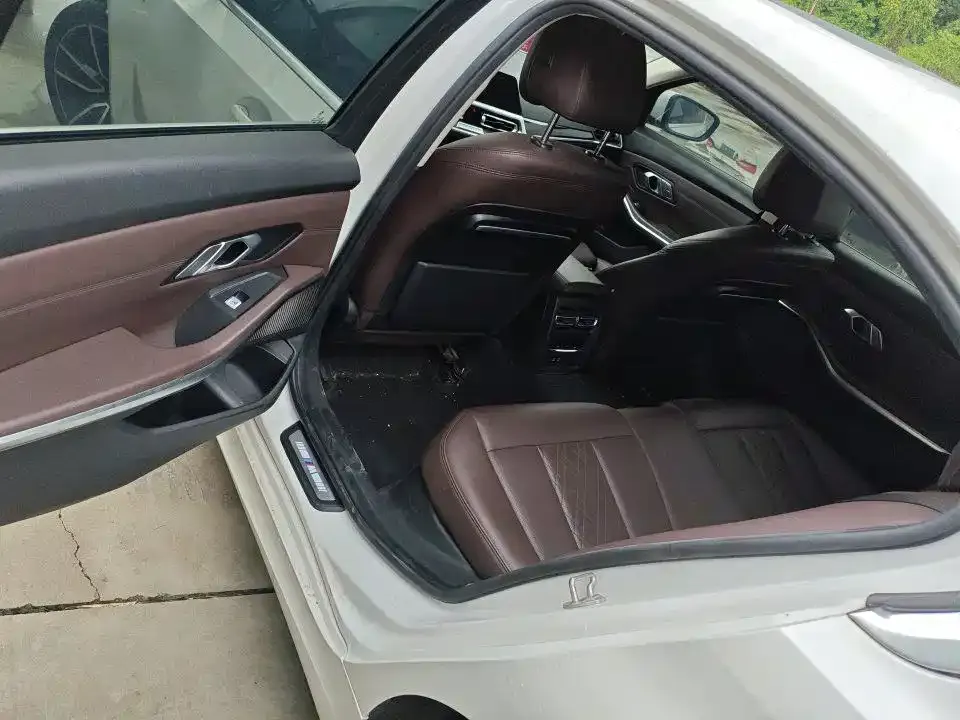 BMW 3 Series 2022 из CN, фото 4