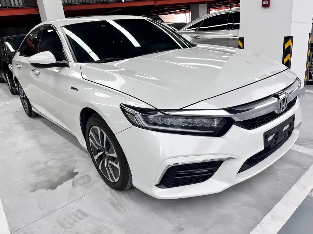 Honda Inspire — фото 8