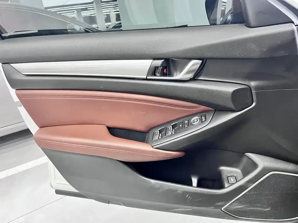Honda Inspire — фото 4