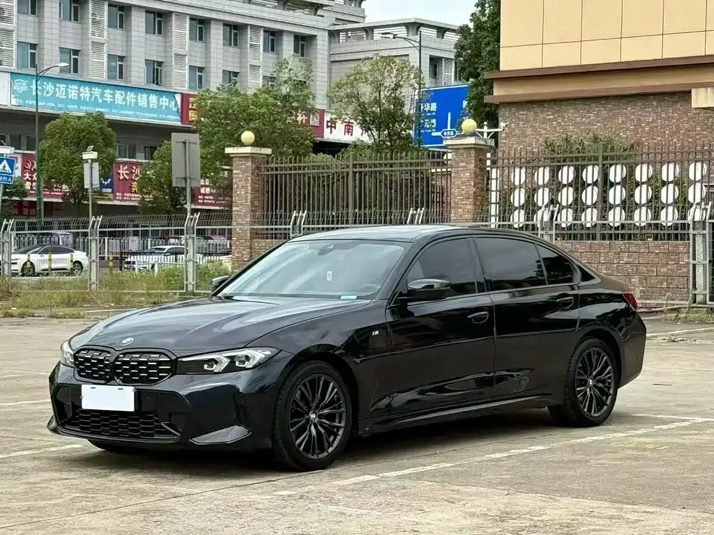 BMW 3 Series — фото 1