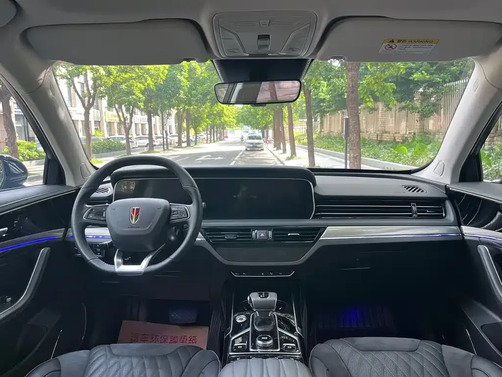 Hongqi HS5 — фото 2