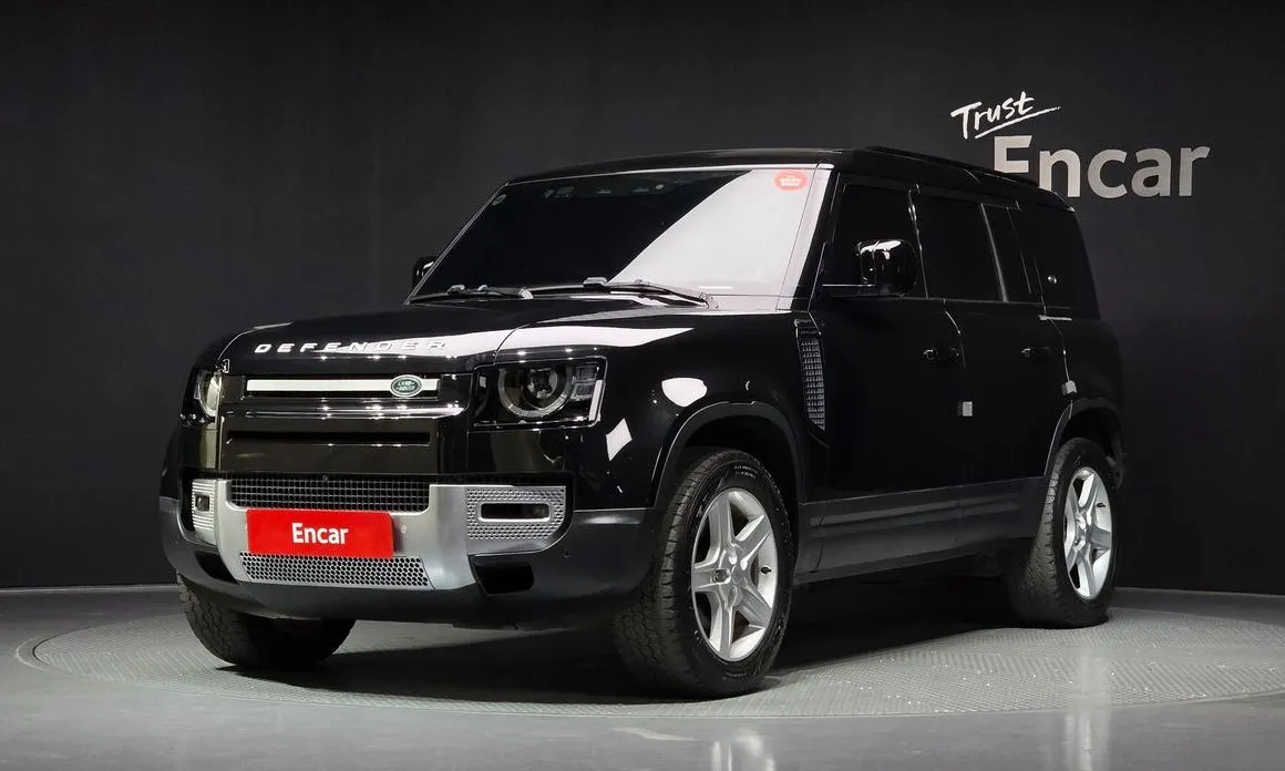 Land Rover Defender — фото 1