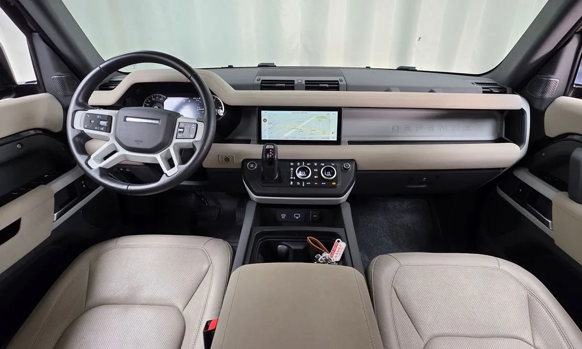 Land Rover Defender — фото 10