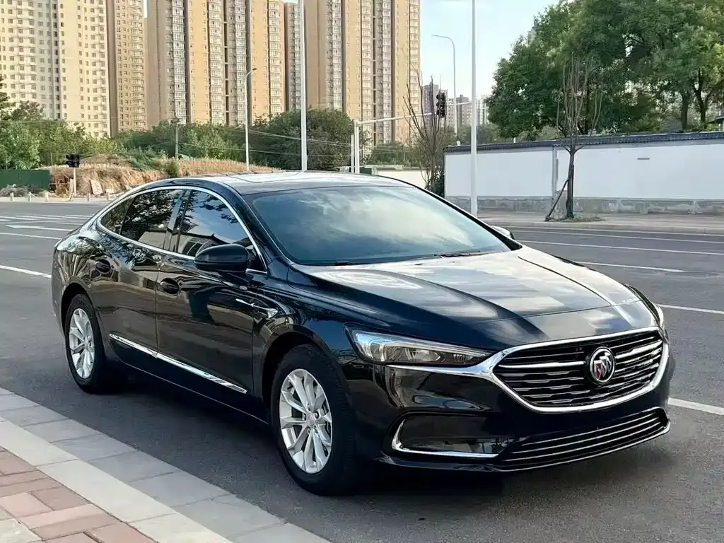 Buick LaCrosse 2023 из CN, фото 2