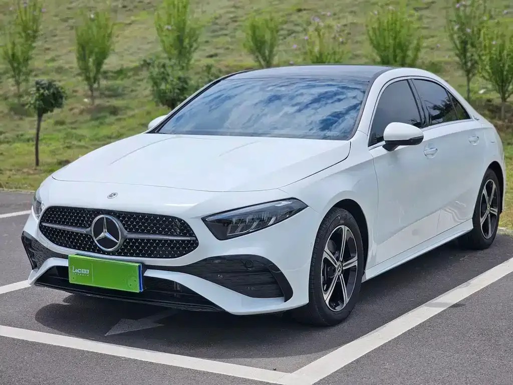 Mercedes-Benz A-Class — фото 1