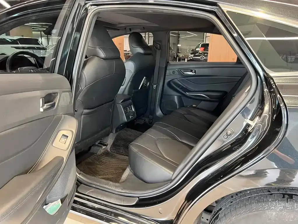 Toyota Avalon — фото 10